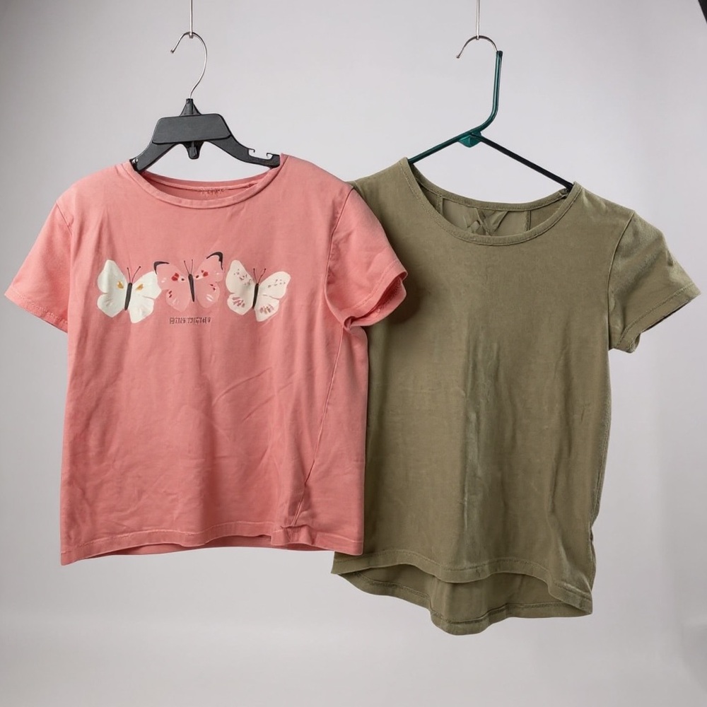 Two Girls T-shirts Size S6-7‎
